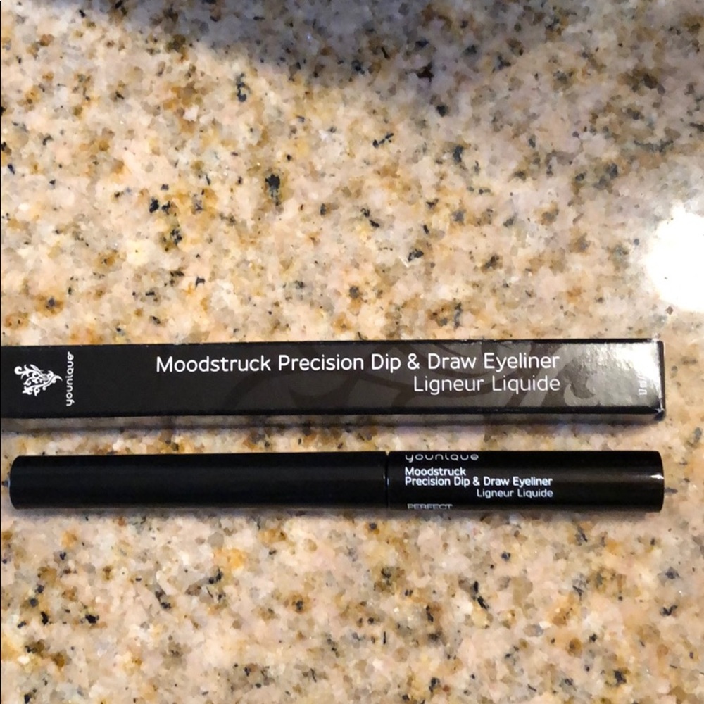 Younique dip and draw 👁 liner